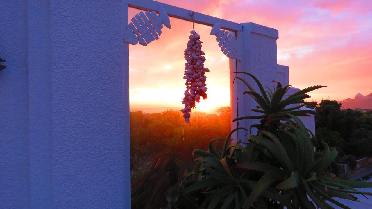 On The Beach Apartments Yzerfontein Exterior photo