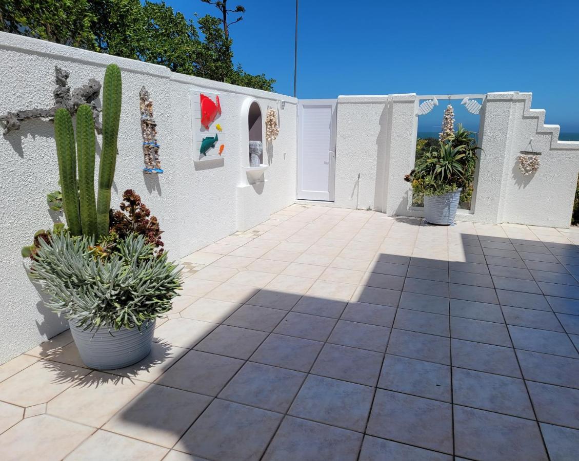 On The Beach Apartments Yzerfontein Exterior photo