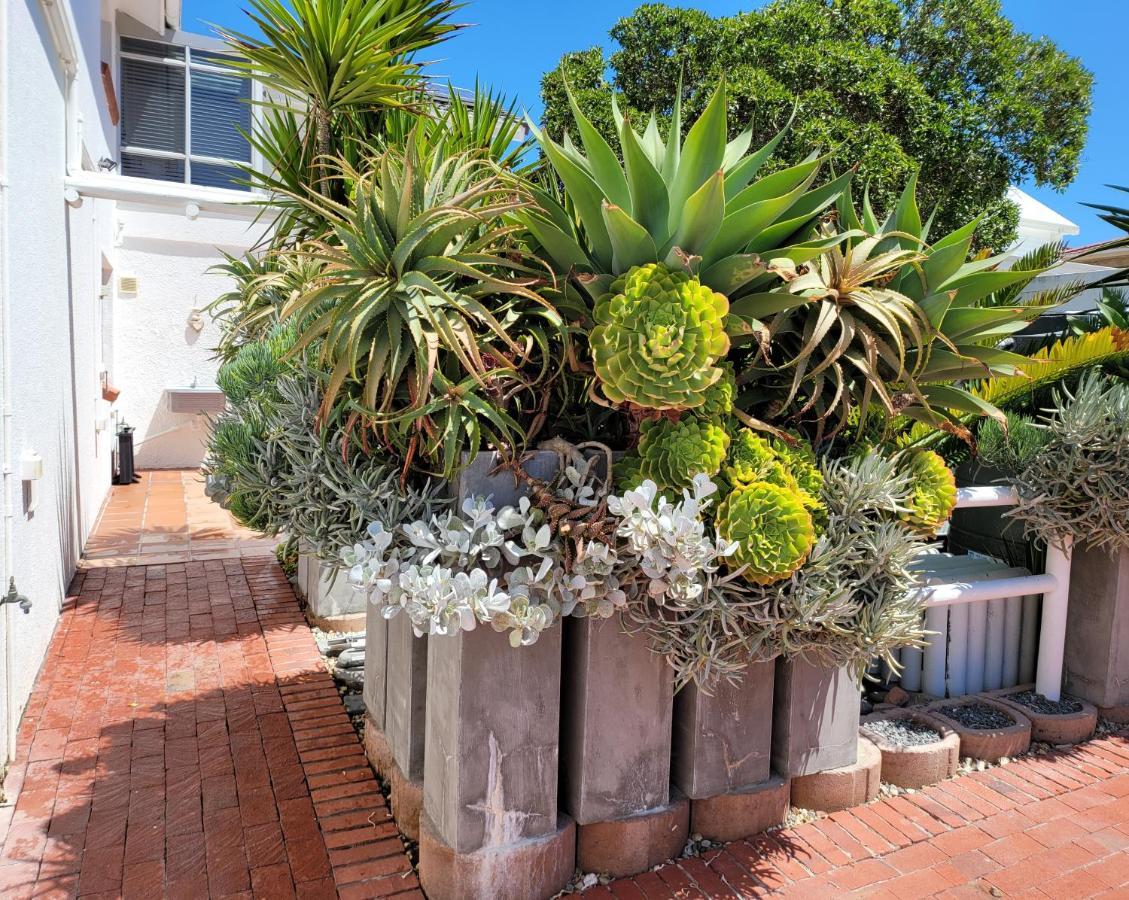 On The Beach Apartments Yzerfontein Exterior photo