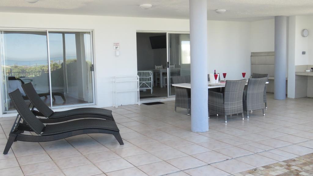 On The Beach Apartments Yzerfontein Exterior photo