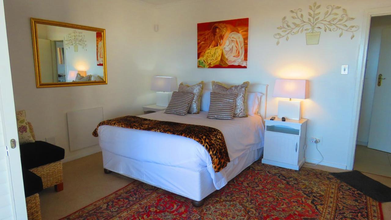 On The Beach Apartments Yzerfontein Exterior photo